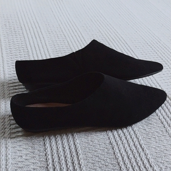 Taryn Rose * Elene * Leather Slip on Mule - Picture 5 of 7